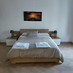 La Maison De L'italie
